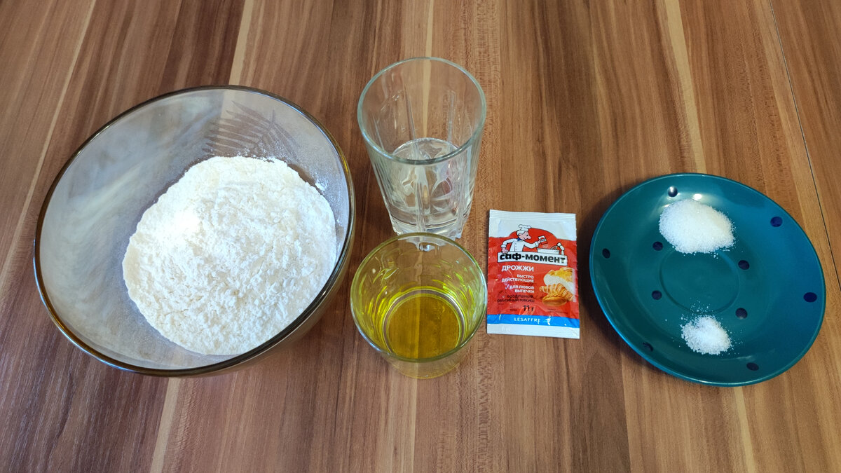 Все необходимые ингредиенты для теста.