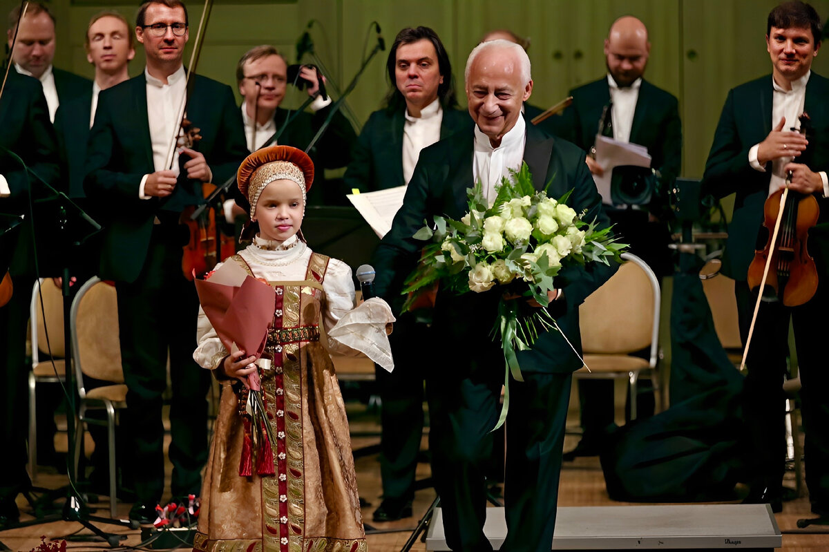 Элина Нигматулина