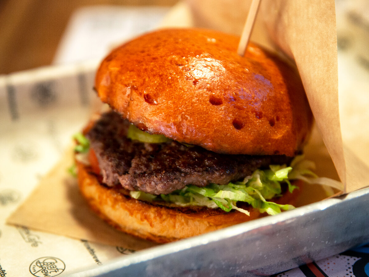 Бургер с мраморной говядиной