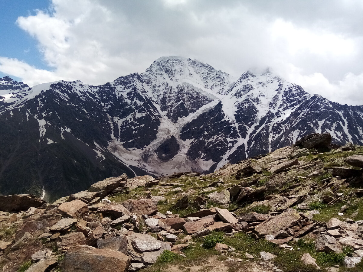 Семерка, Донгуз-Орун и Накра Тау