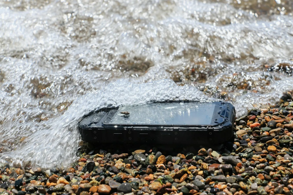 Секрет, почему все телефоны в Японии водонепроницаемые | Азия без фотошопа  | Дзен