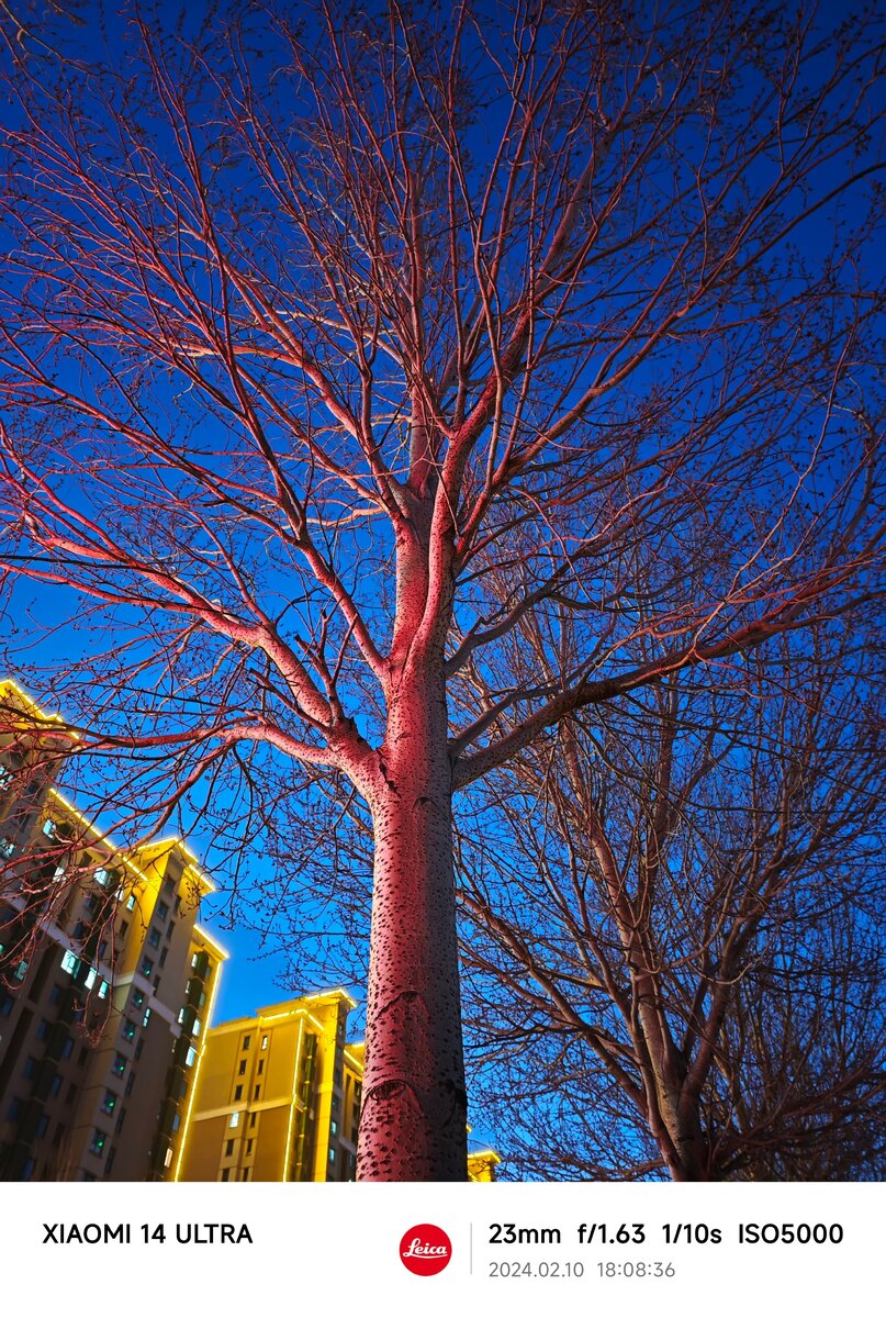   📷
