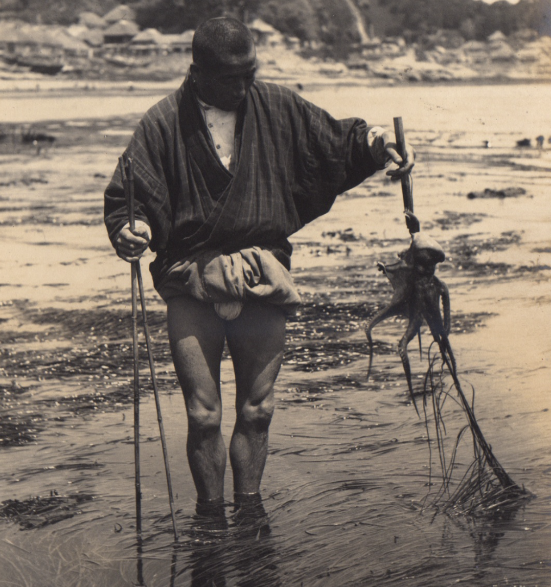 Ловец кальмаров в Японии. Фото 1920-х годов
