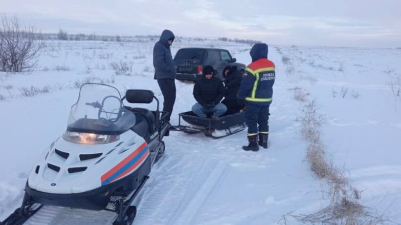 прочитал но не ответитил. когда ты влюбляешься. вернись ко мне. и напомни мне чтобы я не приезжала. стихи про снег и любовь.