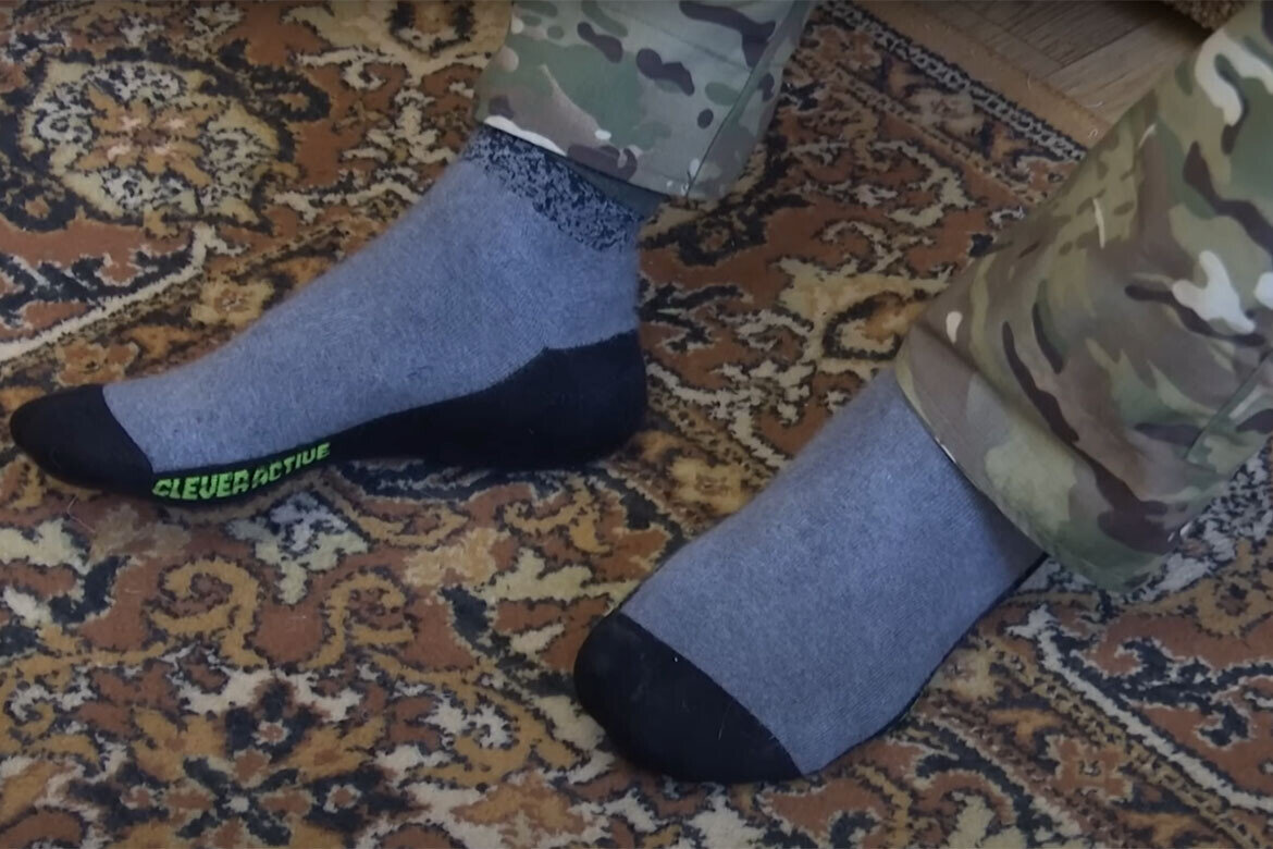 ​Тарвай попал в военный госпиталь. Врачи сразу же начали заниматься его ногами. Бойцу пришлось сделать ампутацию, удалив фаланги пальцев одной ноги Фото: скриншот видео