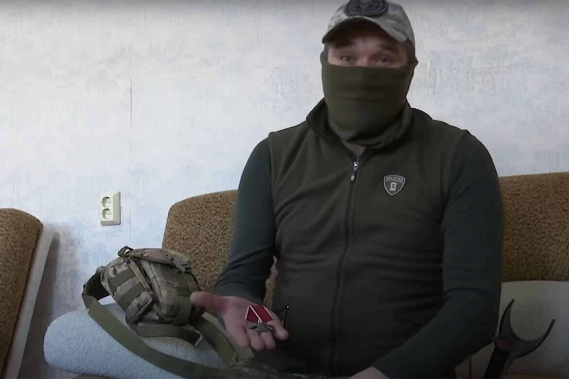​Боец с позывным Тарвай: «Первый штурм запомню на всю жизнь. За участие в этой операции был награжден орденом Мужества. Эта награда очень дорогого стоит» Фото: скриншот видео