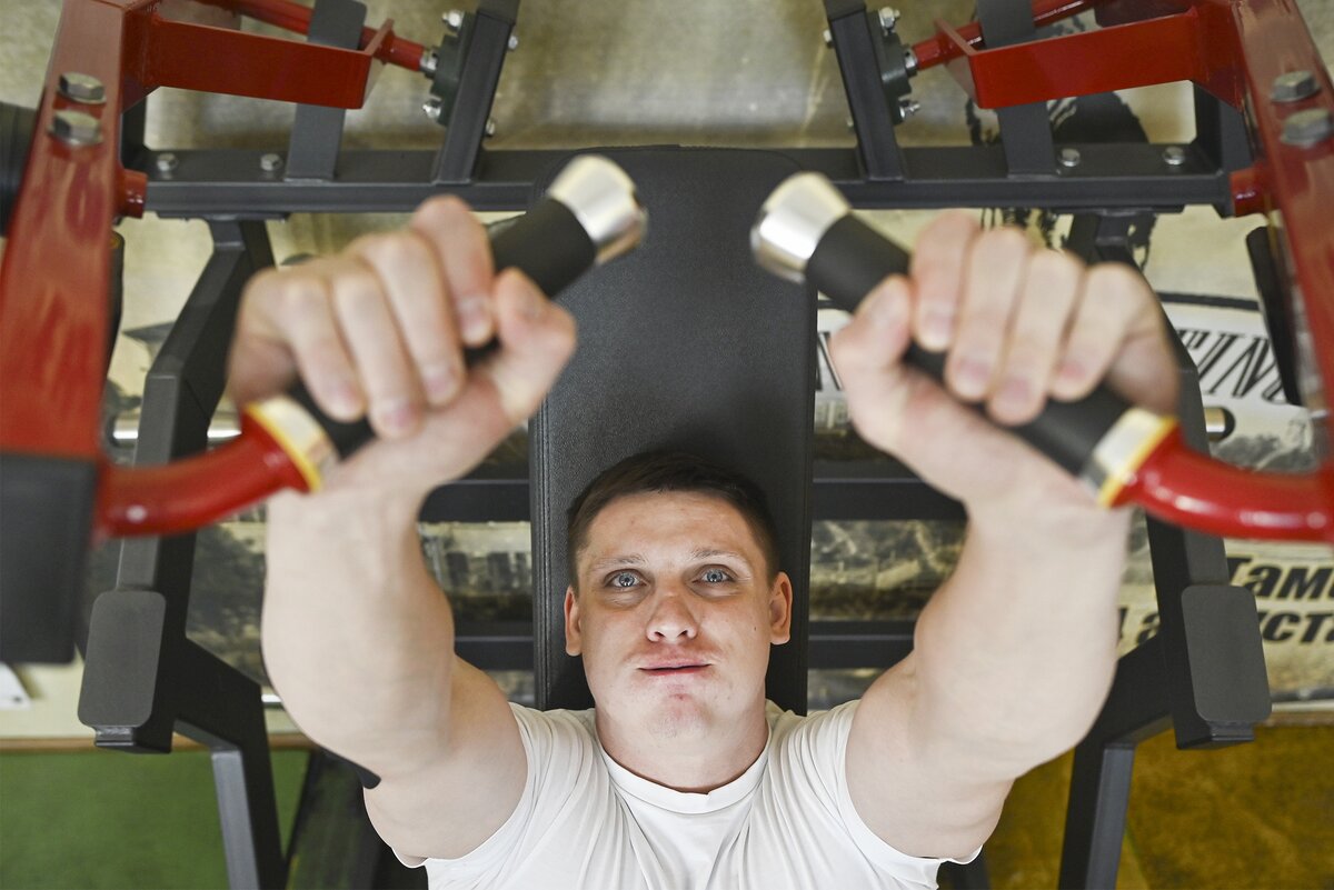  📷 📷 📷 📷 📷 📷 📷 📷 📷 📷   Спецназовец Николай Артемов начал новую жизнь после ранения