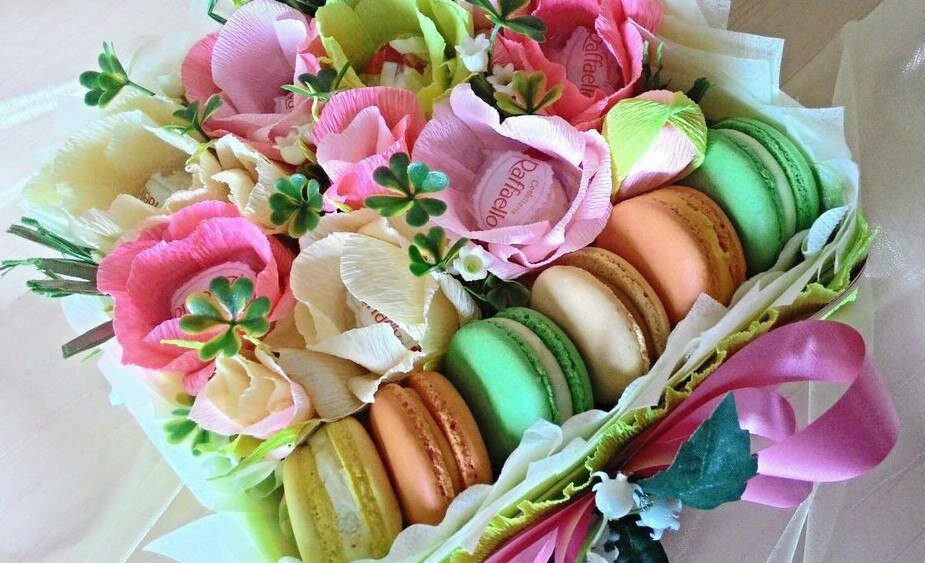 Композиция из сладостей