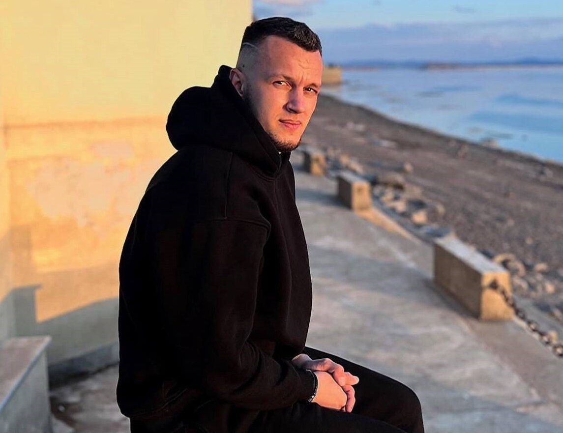 «Дом-2»: О гибкости Демина и зависимости Черно!!! | Леопольд | Дзен