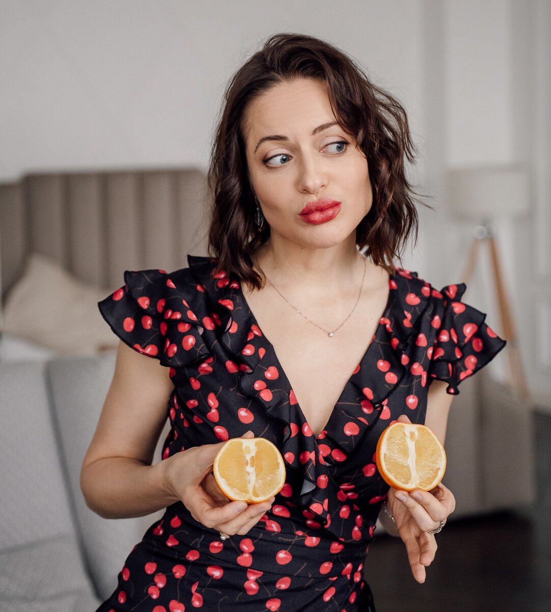 Всемирную известность метод Кегеля приобрел намного позже, когда в свет вышла книга известного сексолога Брайс Бриттон «Путь к сексуальному наслаждению». В этой книге сексолог привела научное обоснование пользы данного метода. Именно в этой книге впервые мышцы тазового дна были названы«мышцами любви». Бриттон подчеркнула, что суть упражнений Кегеля — это стимуляция притока крови к гениталиям, как результат — более яркий оргазм.