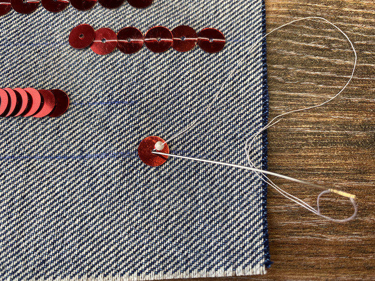 Помощью бисера. Дети плетут из бисера. Изделия из бисера. Помощью бисера. Помощью бисера.