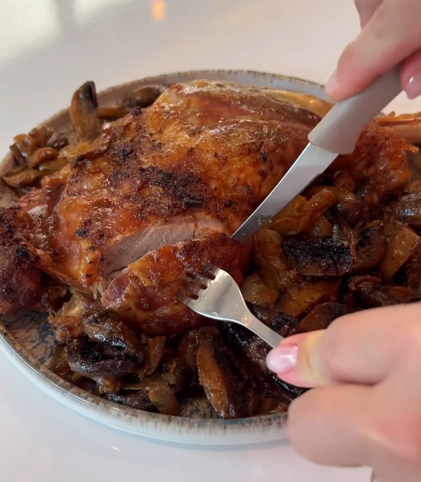 запеченная рыба дорадо. филе дорадо. дорадо рыба в духовке. дорадо на мангале. рыба дорадо блюдо.