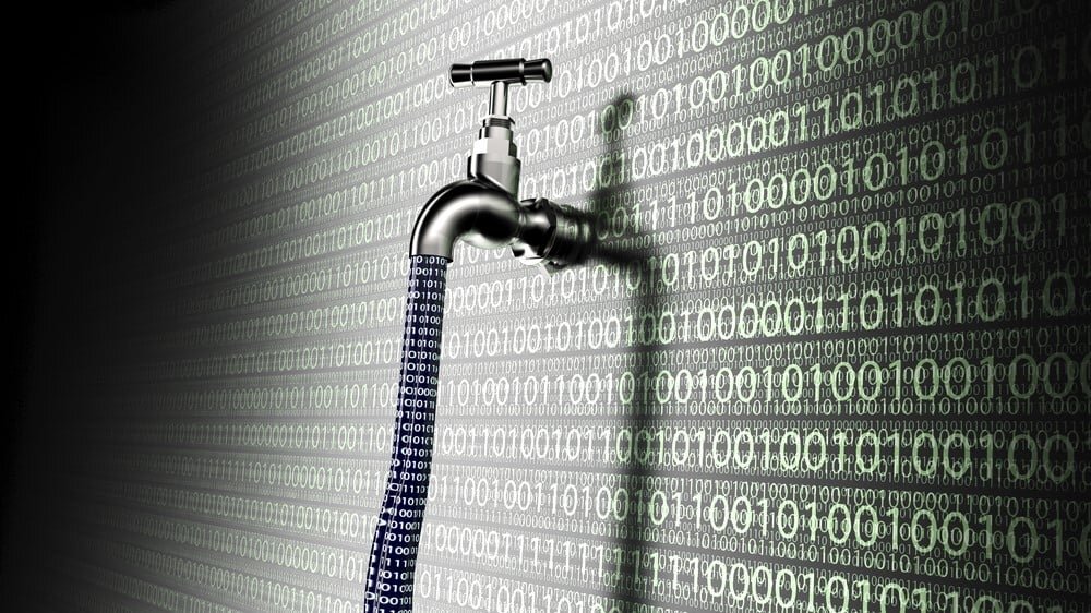    Объем утекшей информации за 2019-2020 годы в beeline.kz составил 637gb, в kcell.kz — 820gb, в tele2.kz — 1.09tb / Фото: shutterstock