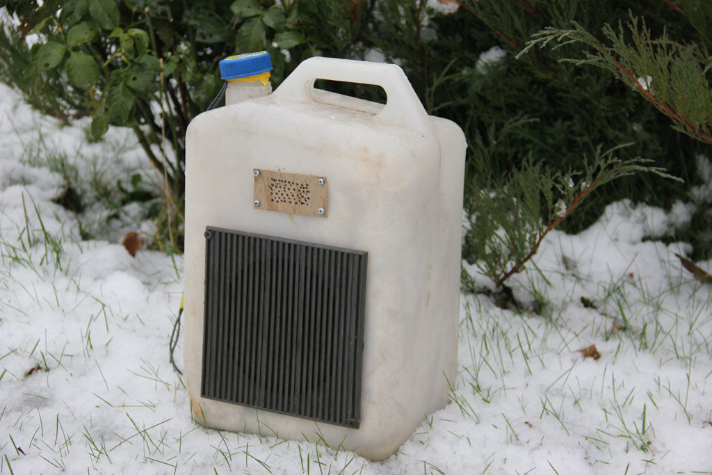 Фото 1. Акустическая колонка для всепогодных условий.