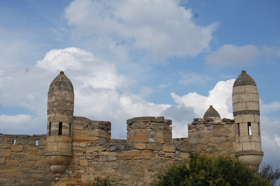 незабываемые очертания крепости Ени-Кале