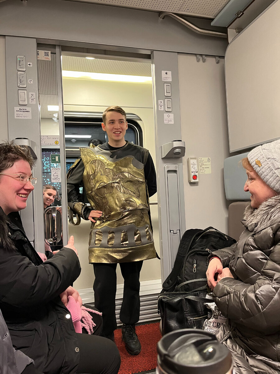 2. San Ant: в современном поезде на ВДНХ в Москве. Фото из личного архива. 