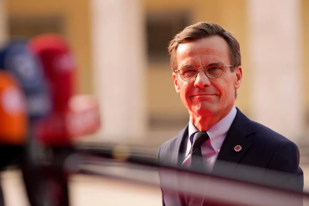 https://dzen.ru/media/id/5bbc8493d88f8300aa77bab2/shvedskaia-giperbola-po-vstupleniiu-v-nato-chutchut-priblizilas-k-osi-65d47abdd81e6e78f40e5e4b