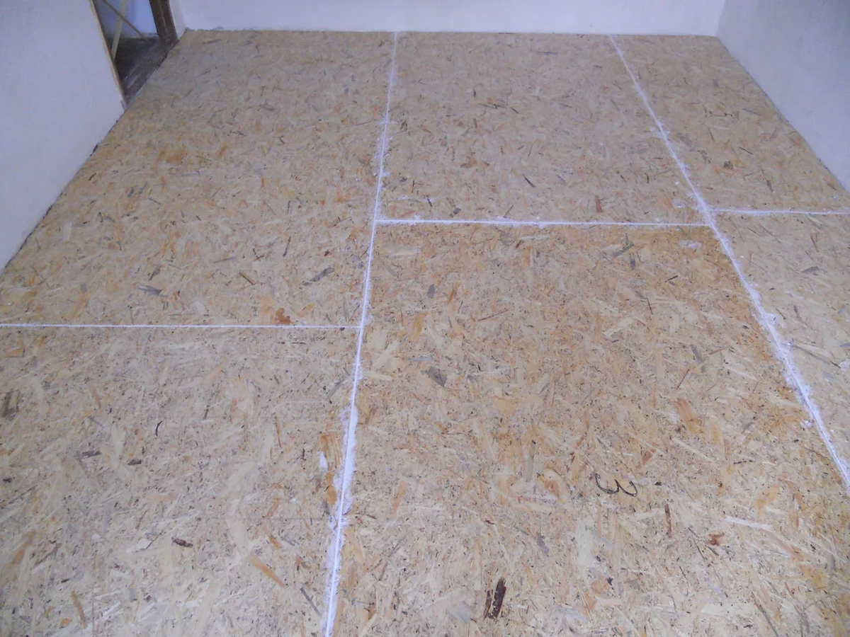 монтаж электроплиты. укладка плитки в ванной комнате. бытовая плита. ремонт плиты в квартире. укладка плитки в туалете.