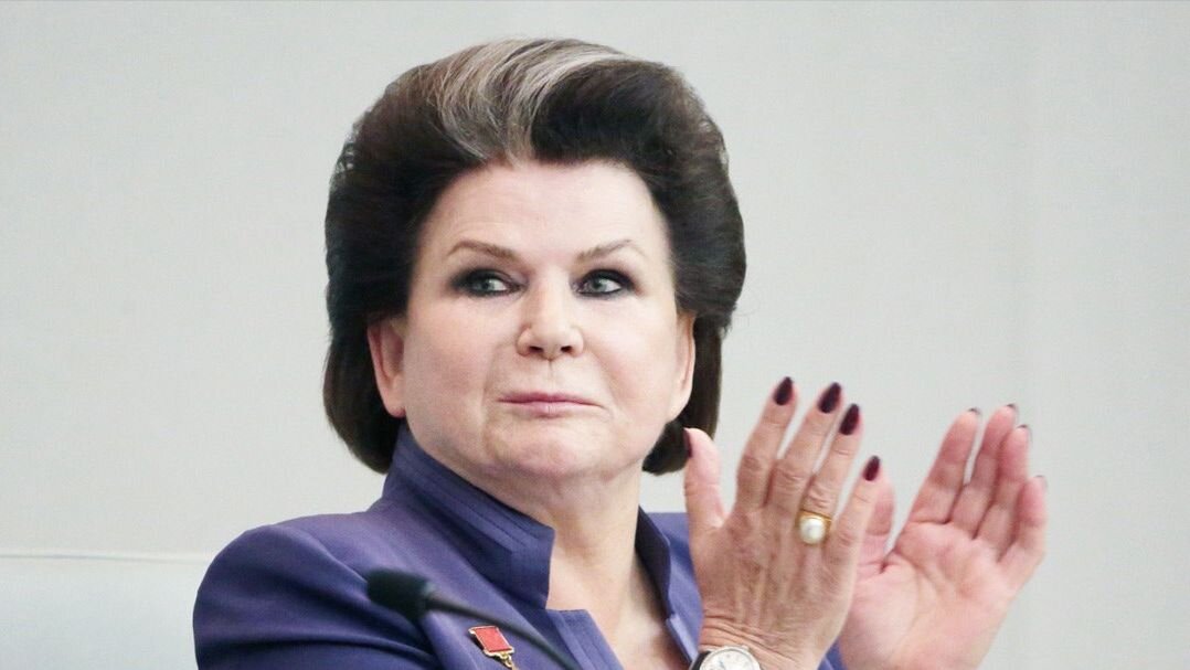 Предпенсионер женщина 55 лет. Сотрудники старшего возраста. Пенсионеры и предпенсионеры. Предпенсионеры. Предпенсионер женщина 55 лет.