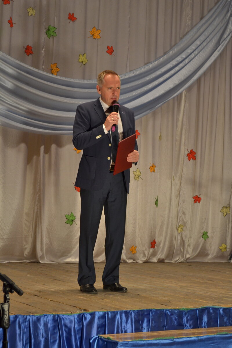 Директор школы 