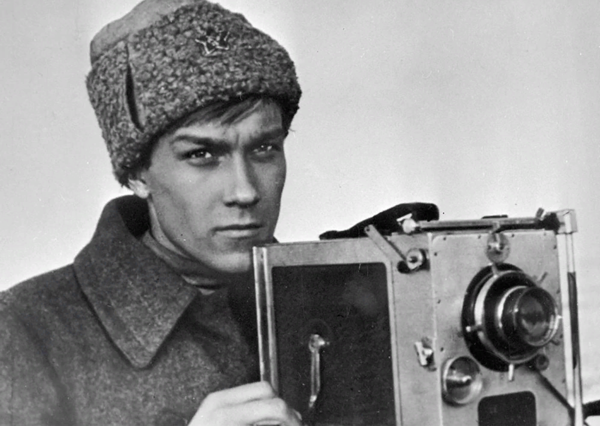 В роли красноармейца Некрасова в фильме "Служили два товарища"