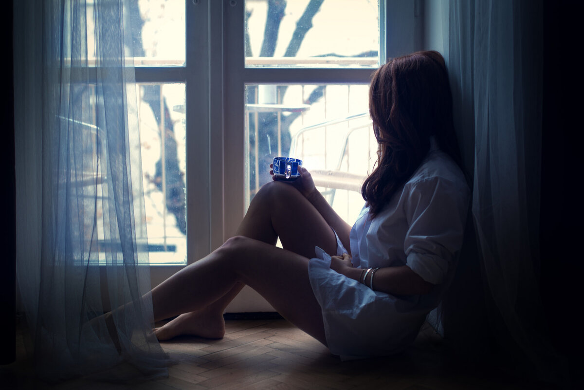 Любовь расставание. Сомнения в любви. Женщина безответная любовь. Любовь и разлука. Смешная цитата про неразделённую любовь.