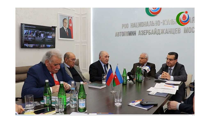  Самая большая по численности общественная организация этнических азербайджанцев не только в Москве, в России и мире объединена в Национально-культурную автономию азербайджанцев Москвы.-24