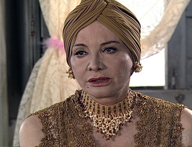 Донна Коло. Кадр из сериала.