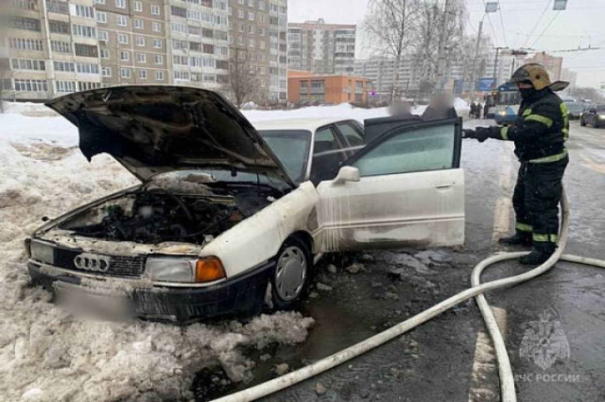 В Иванове на ходу загорелся автомобиль | АиФ-Иваново | Дзен