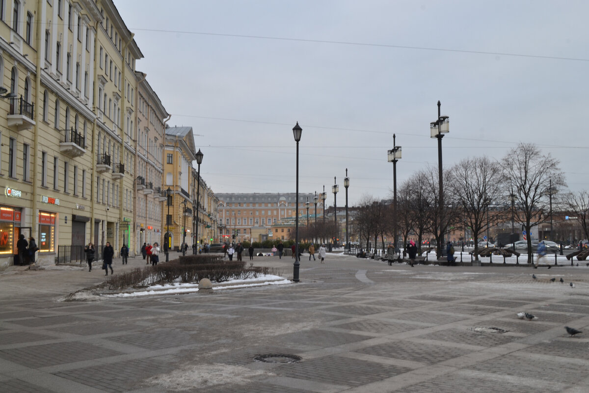 Утро на Сенной