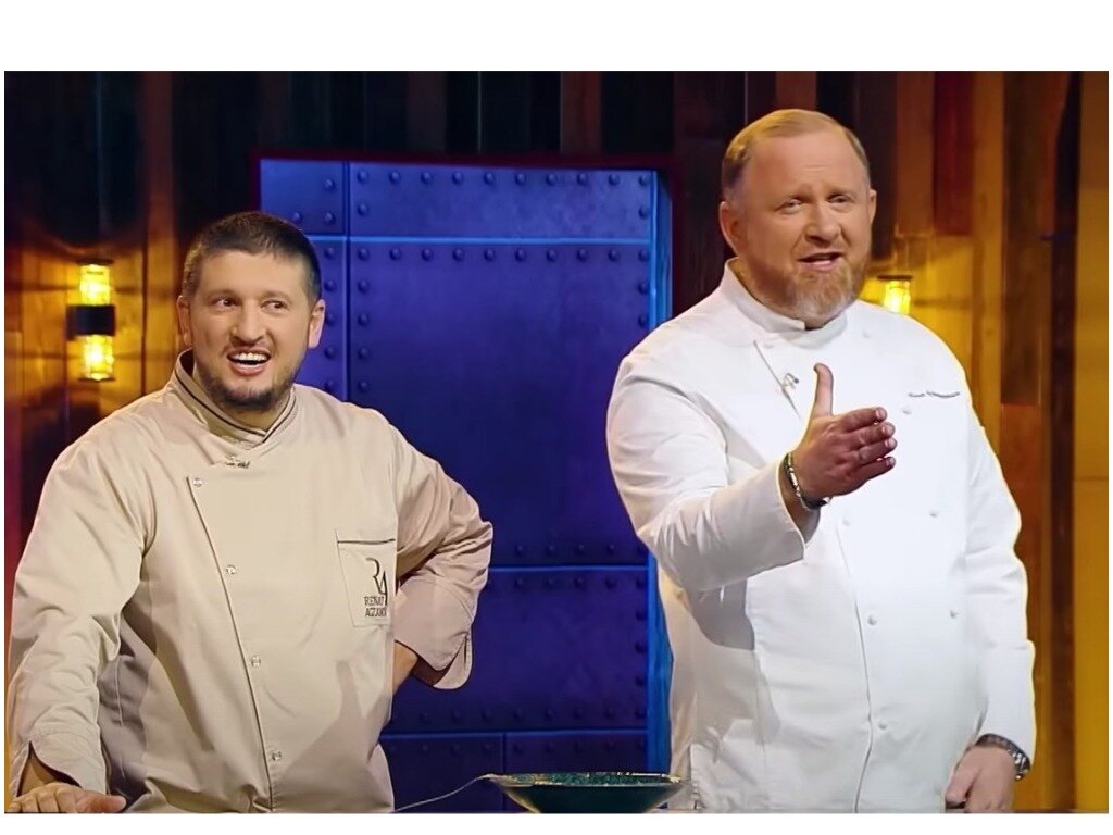Ренат Агзамов является известным кулинаром России. В последние годы он прославился ещё и как телеведущий кулинарных проектов. Мужчина является настоящим фанатом своего дела.-14