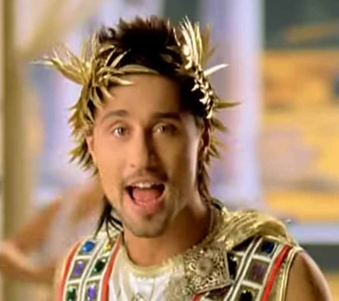 Дима Билан в музыкальном фильме "Королевство кривых зеркал",2007г.Стоп-кадр.