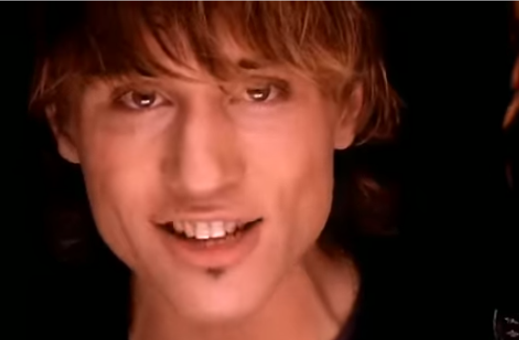 Стоп-кадр из клипа Д.Билана "Я ночной хулиган"