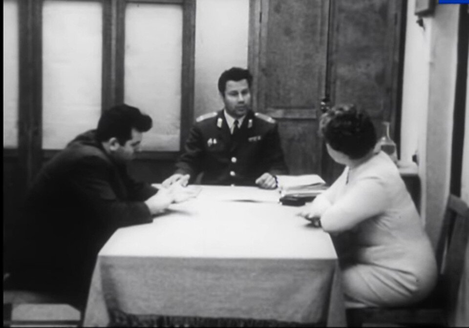 игра расследование. симулятор расследования. игра расследование. Trace игра. игра про расследование с девочкой.