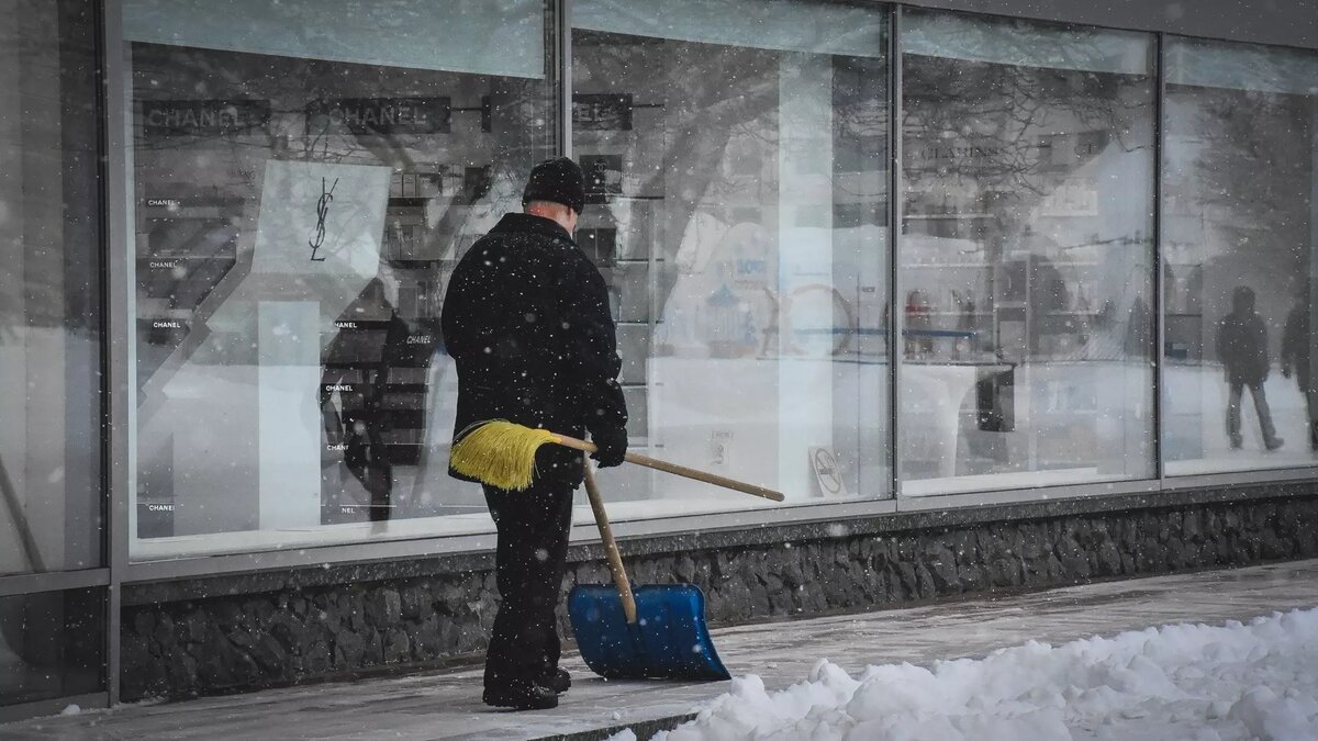     В Югре 24 февраля будет, в основном, снежно, в окружной столице потеплеет до — 4 градусов. В остальных муниципалитетах средняя температура составит -10 — -15 градусов.