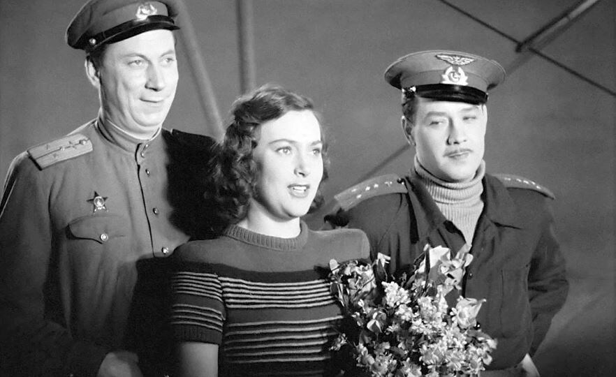 Добрая военная комедия о мужской дружбе и любви