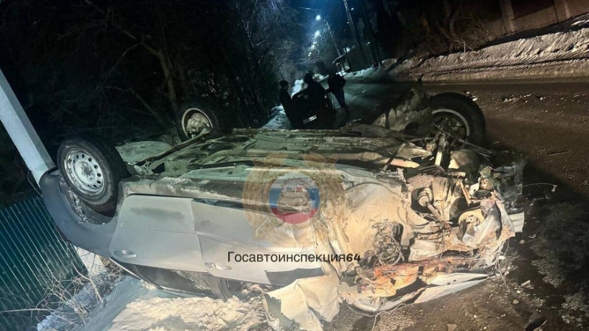    В Саратове в перевернувшейся «Гранте» пострадали 2 детей и 2 взрослыхНовости Саратова и области – Сетевое издание «Репортер64»