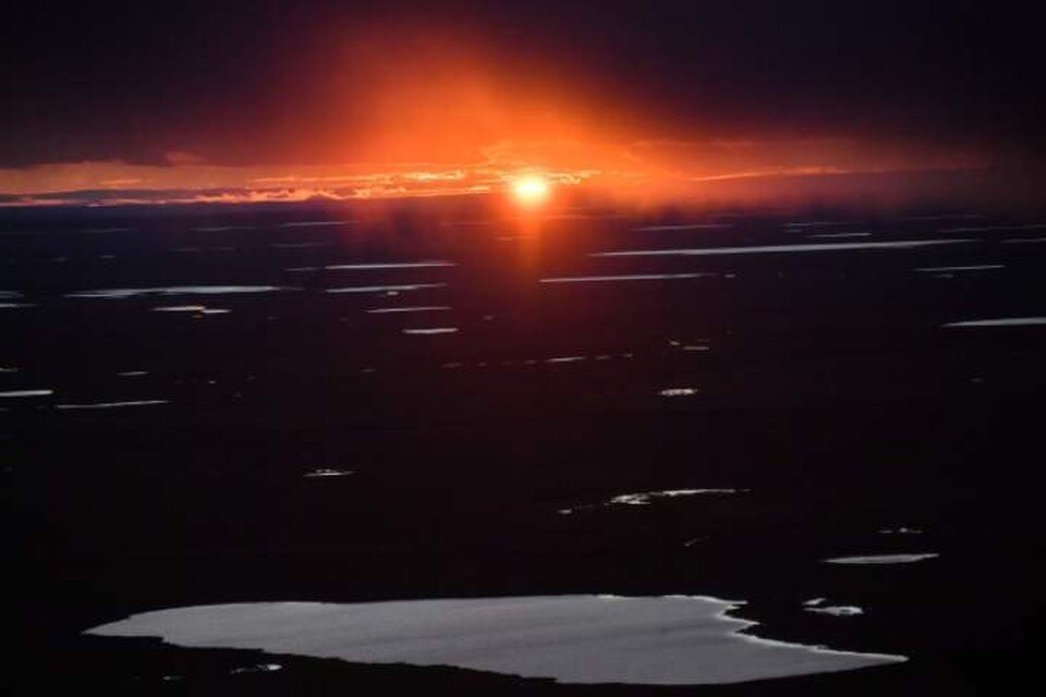 Солнышко с лучиками. Солнце счастье радость. Солнце в руках. Солнышко рисунок. Кто самый сильный солнце.