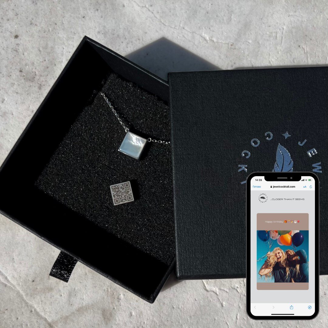 Женская Hi-Tech подвеска с живым посланием