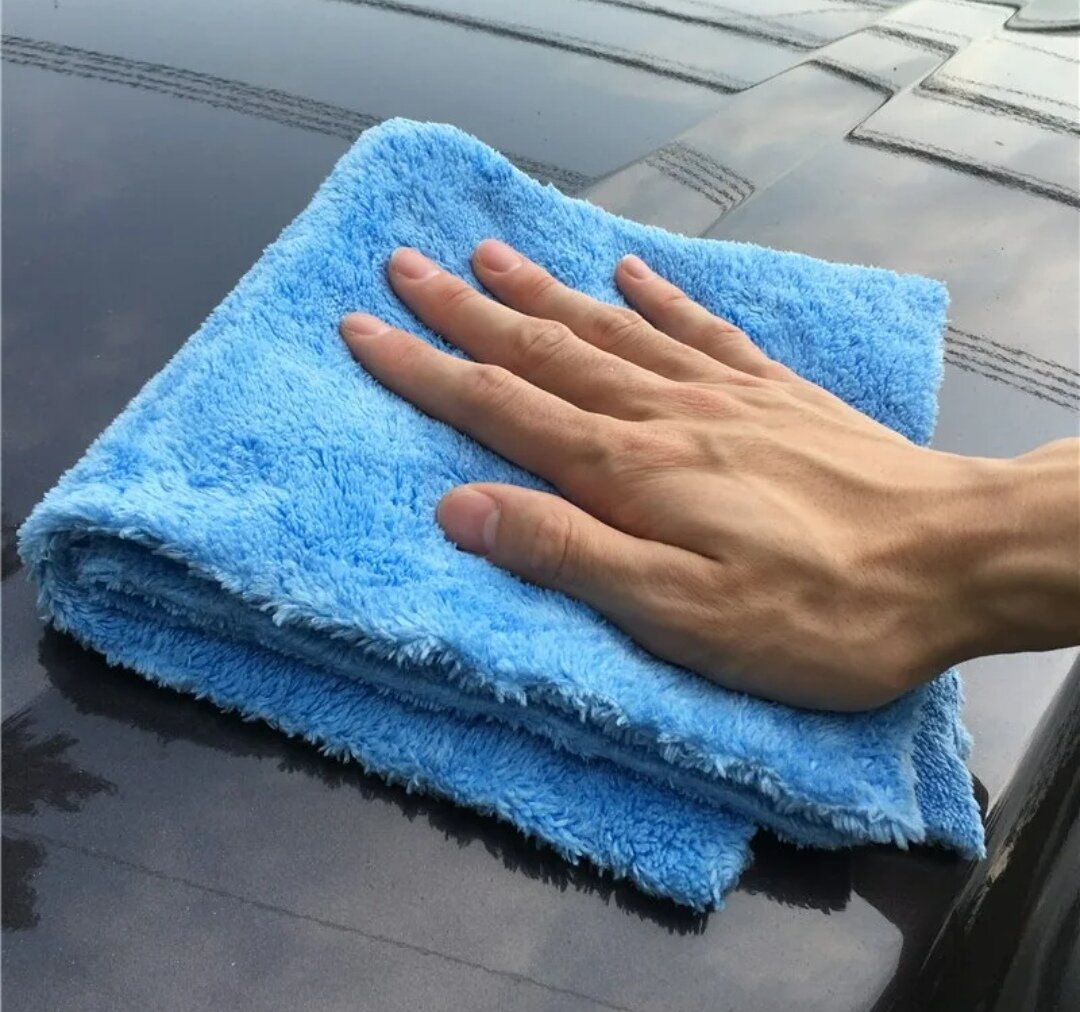 Меня зовут Яна, я дизайнер интерьеров, люблю когда дом становится источником силы и вдохновения.