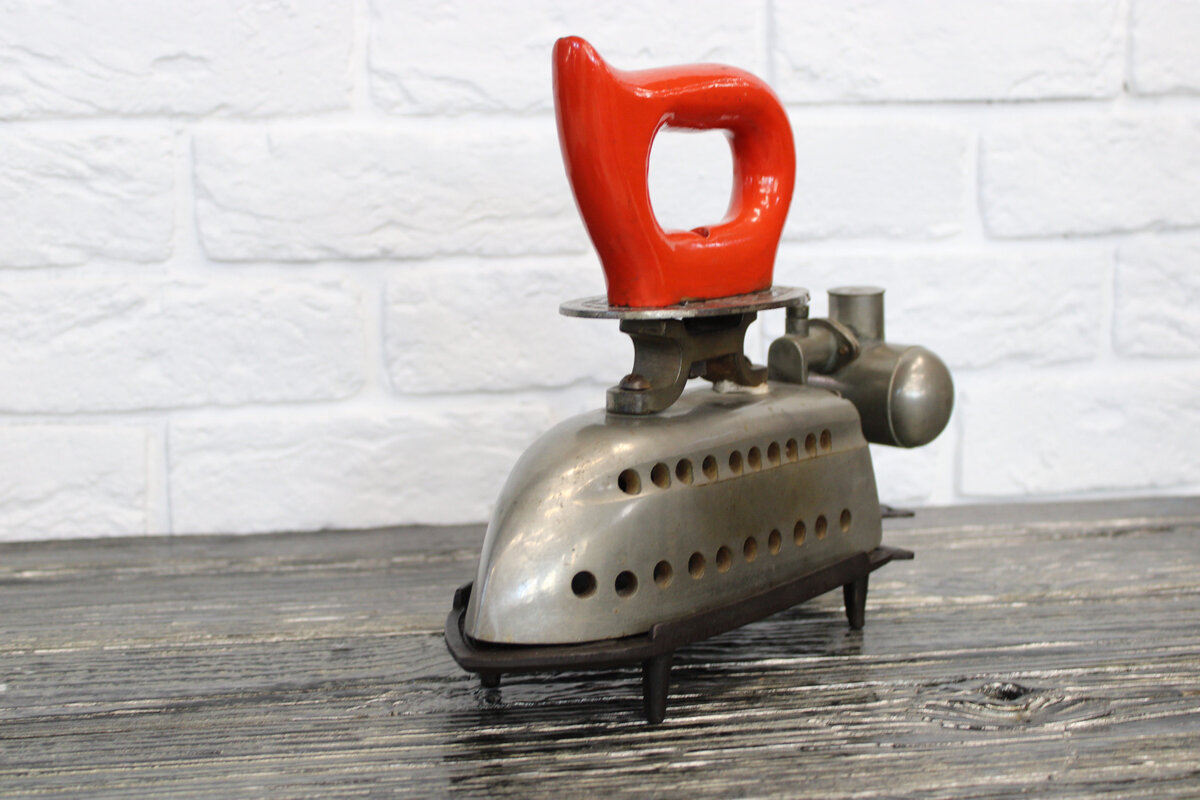 Экспонат Музея моды и портновского искусства им.Н.П.Ламановой