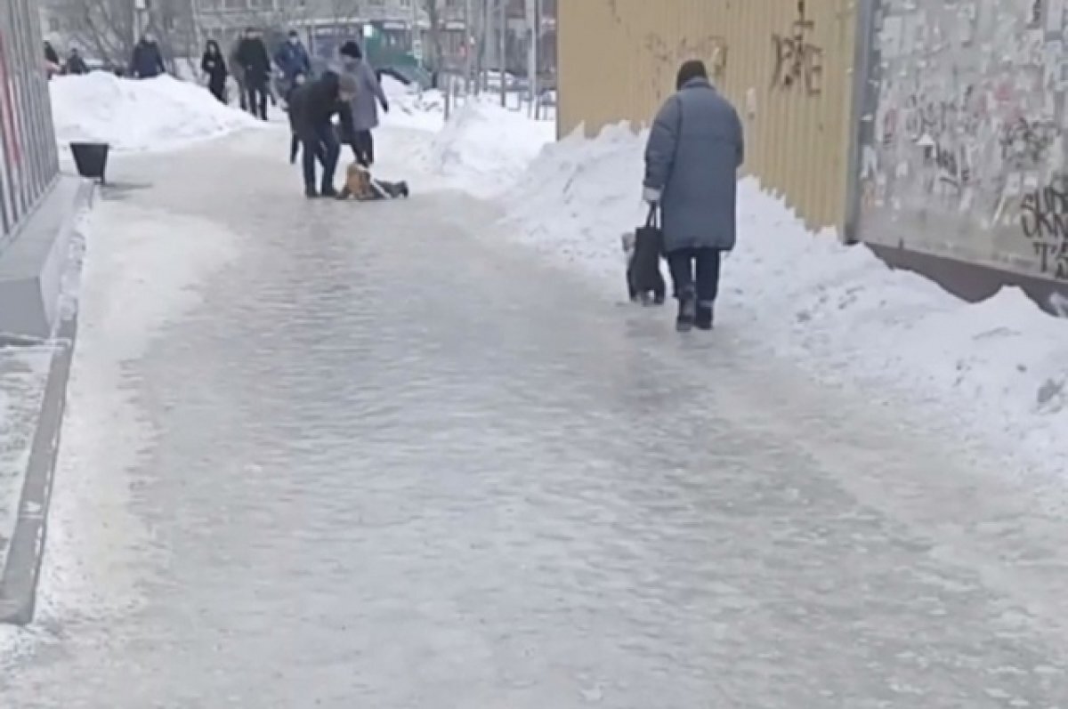    В Томске участок дороги на проспекте Мира превратился в каток