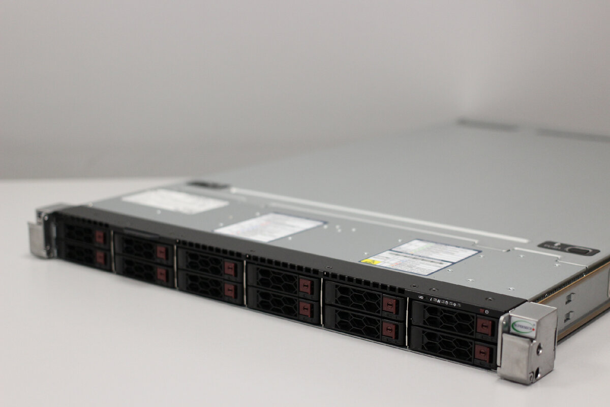 Supermicro SYS-120U-TNR в собранном виде