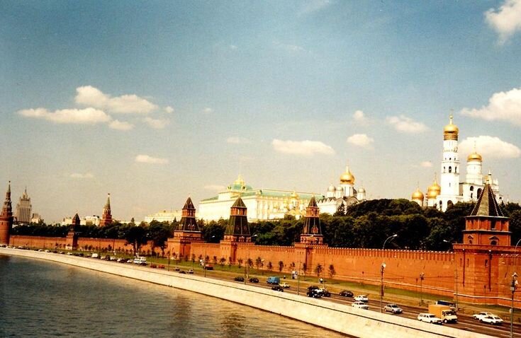 Вид на Кремль с Москворецкого моста.