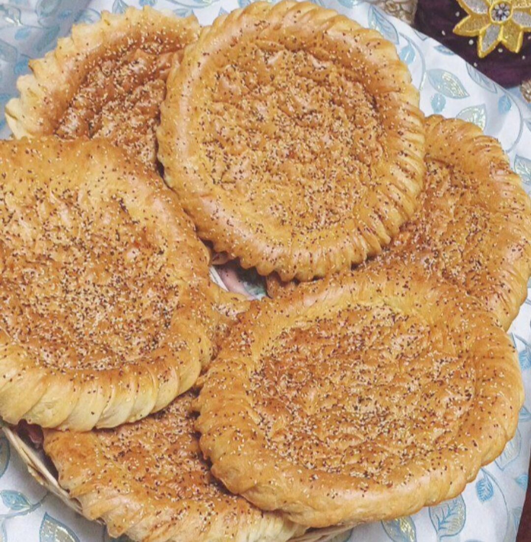 Самбуса вараки. Узбекская самса пармуда. Самса узбекская. Самса ассорти. Самса тесто.