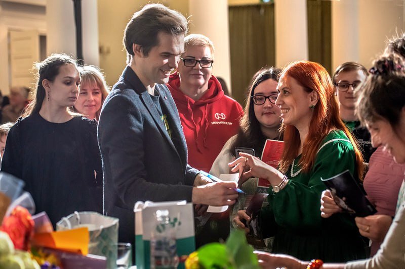 Встреча с поклонниками. Фото: Андрей Павлушин