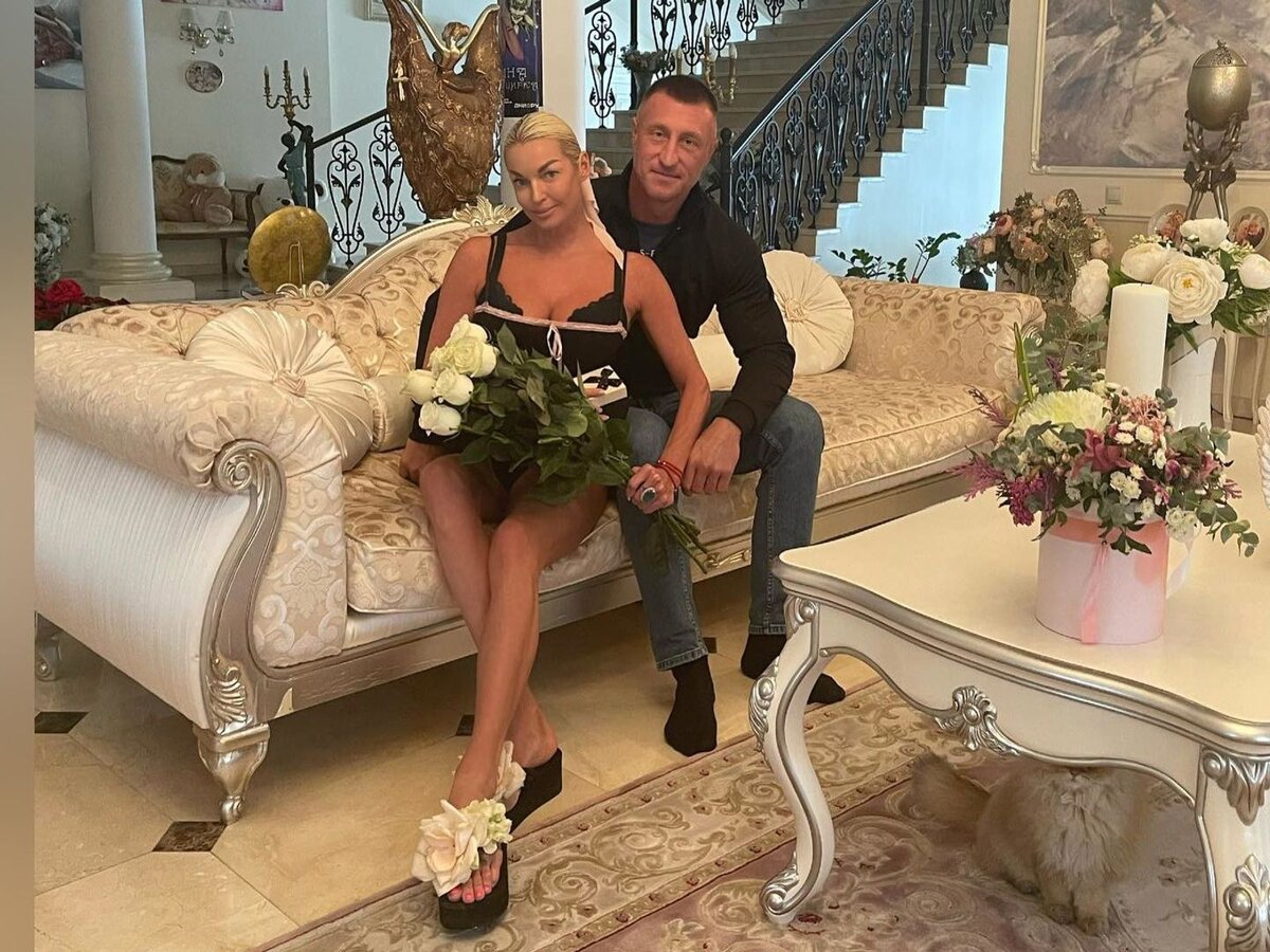 джигурда и волочкова видео 2024. волочкова июль 2023. волочкова и джигурда. волочкова и джигурда на шоу ивлеевой. джигурда и балерина.