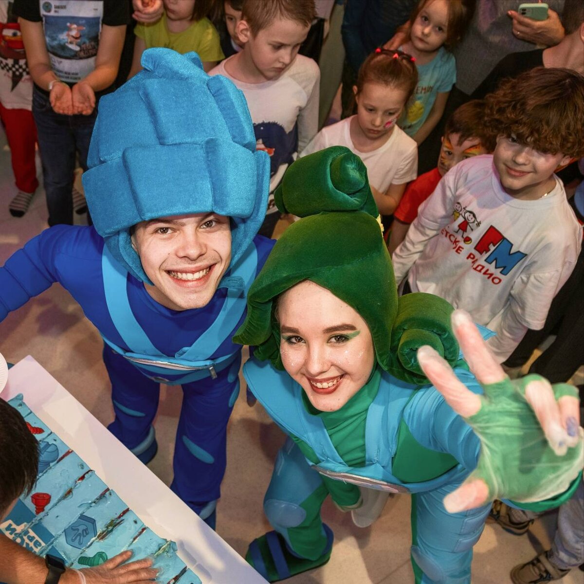 батутный парк коламбус. интересные места в москве для детей. интересный мастер класс на каникулах для детей. развлечение для детей 8 лет. куда сходить с ребенком.