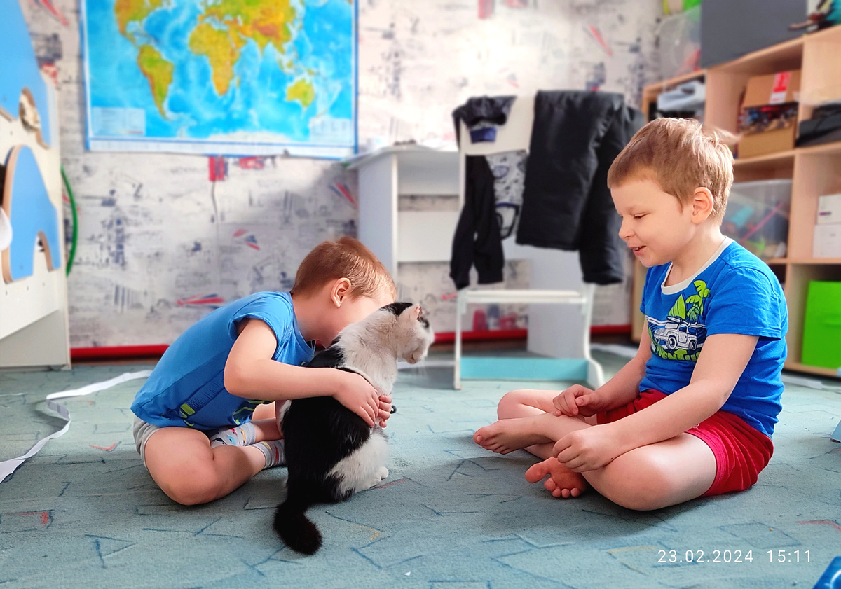 Сталин положи телефон на место. Обои не трожь мой телефон ты не знаешь пароль. Положи мой телефон на место. Картинка положи на место. Надпись положи на место.