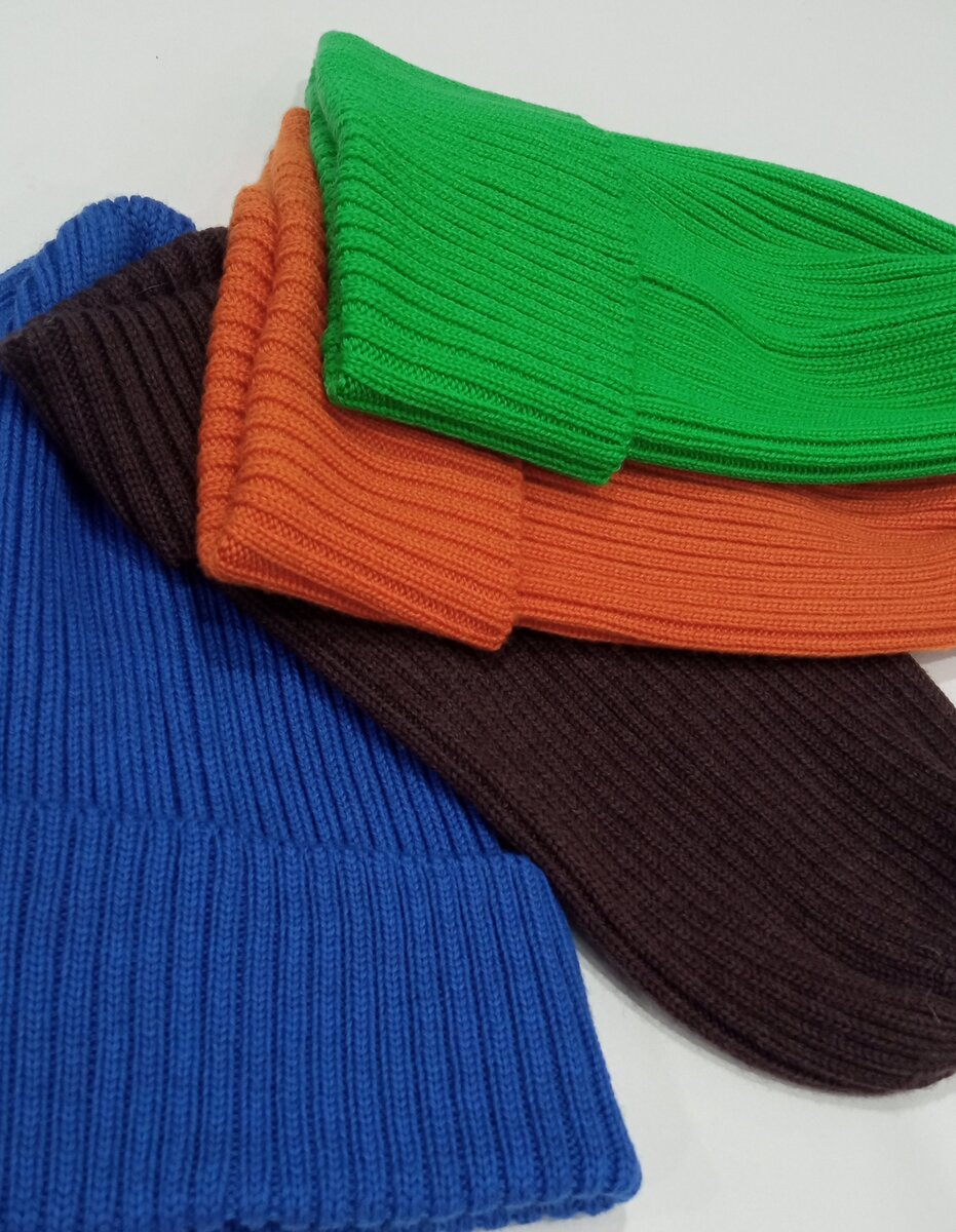 Шапки из гребенного мериноса 